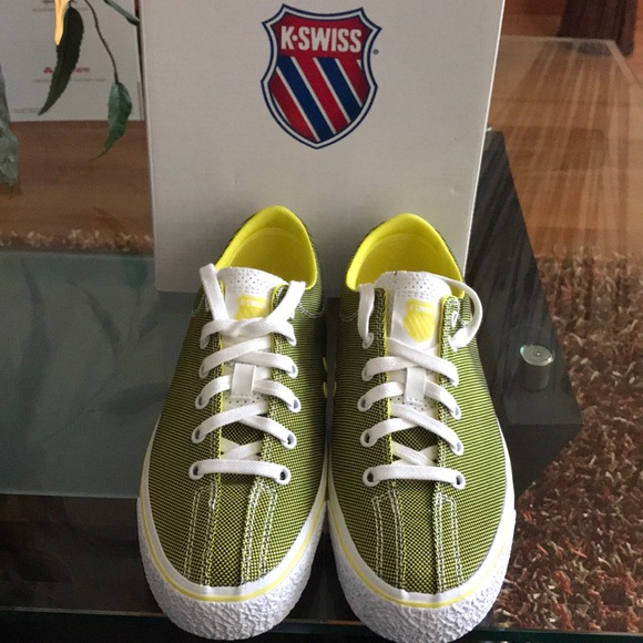 Women’s K-Swiss - Picture 3 of 6